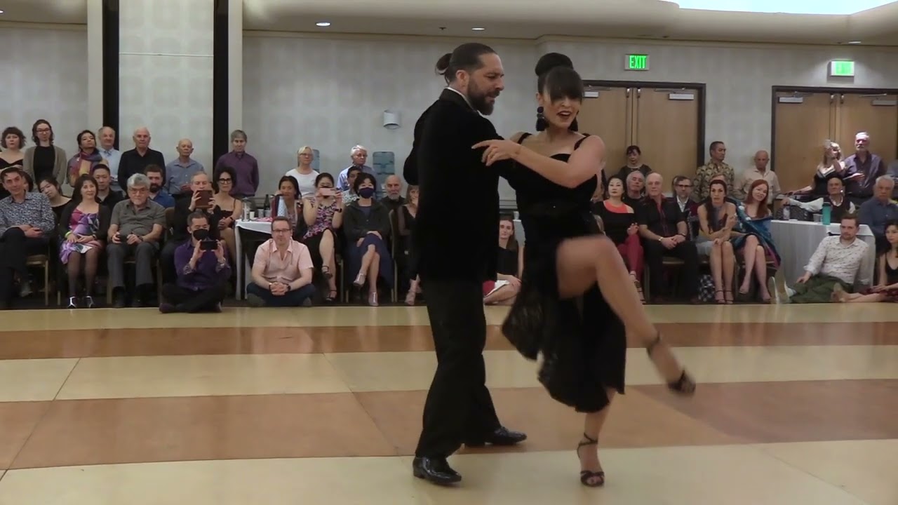 Hugo & Celina , Paisaje, Valentango 23