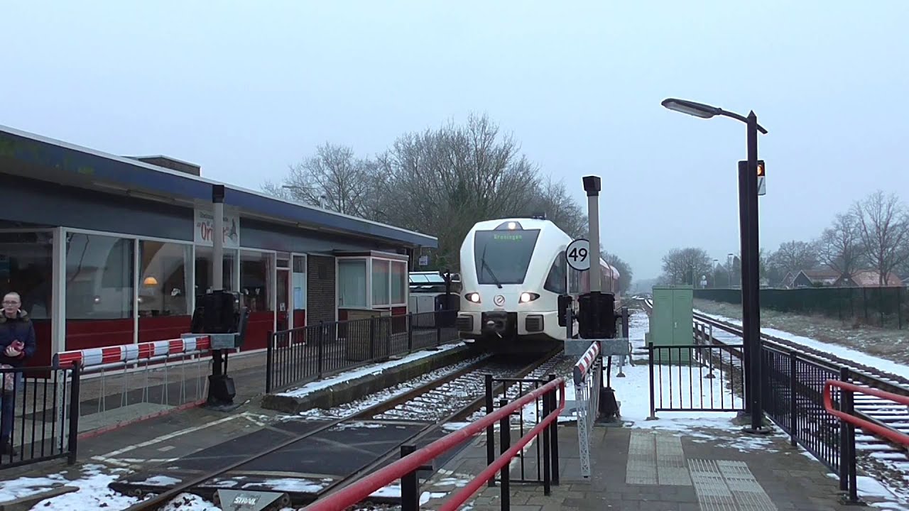 Spoorwegovergang B&ucirc;tenpost (Buitenpost)/ Level Crossing/ Passage a Niveau/ Railroad-/ Bahn&uuml;bergang