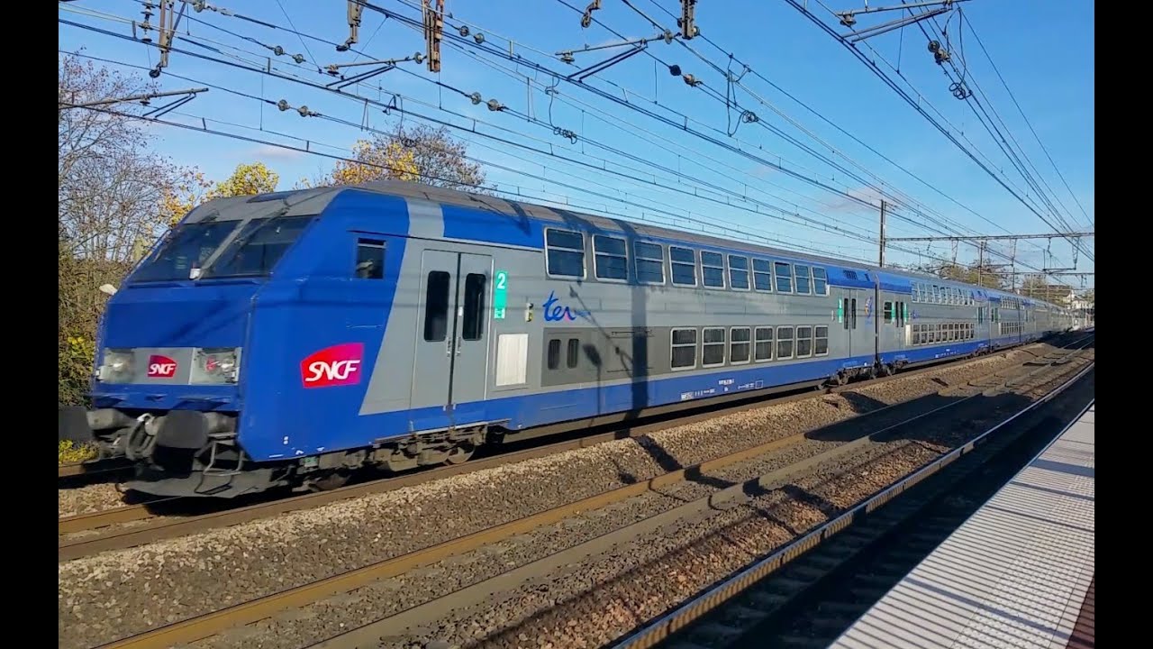 Trains INTERCITES TER TGV RER et FRET SNCF ECR en Gare de YERRES