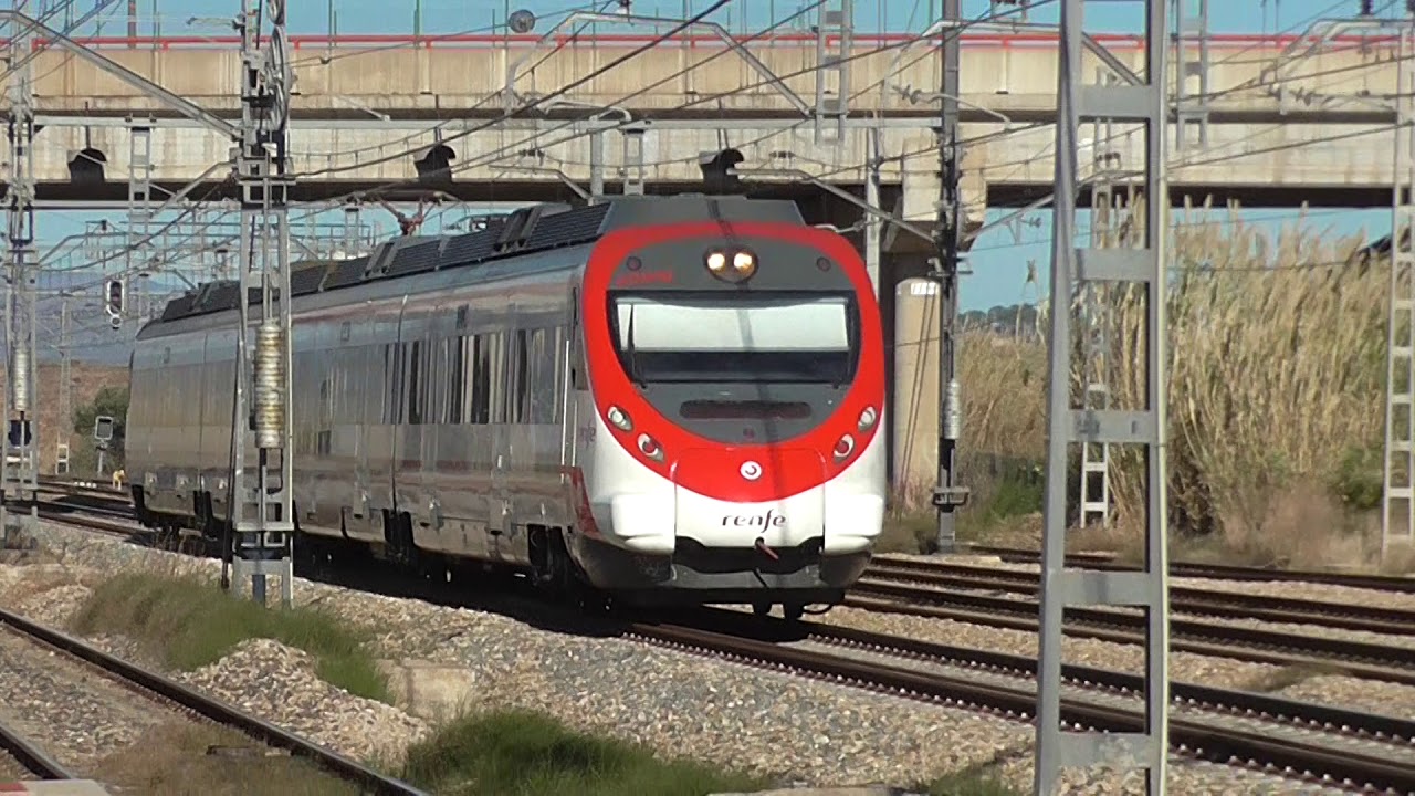 Renfe Cercanias - 464.209 en el Corredor Mediterraneo direccion Valencia