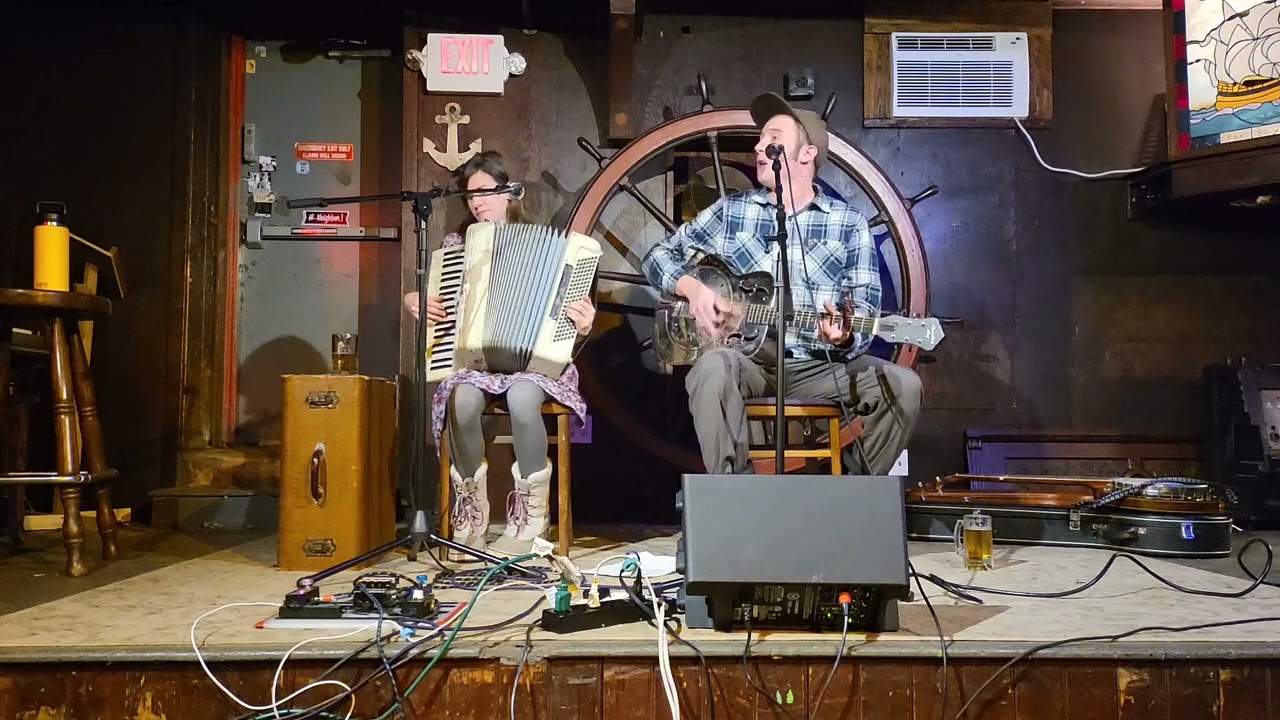 Badger & Nault | Row Bullies Row | traditional sea shanty/Jimmy Driftwood | accordion and guitar