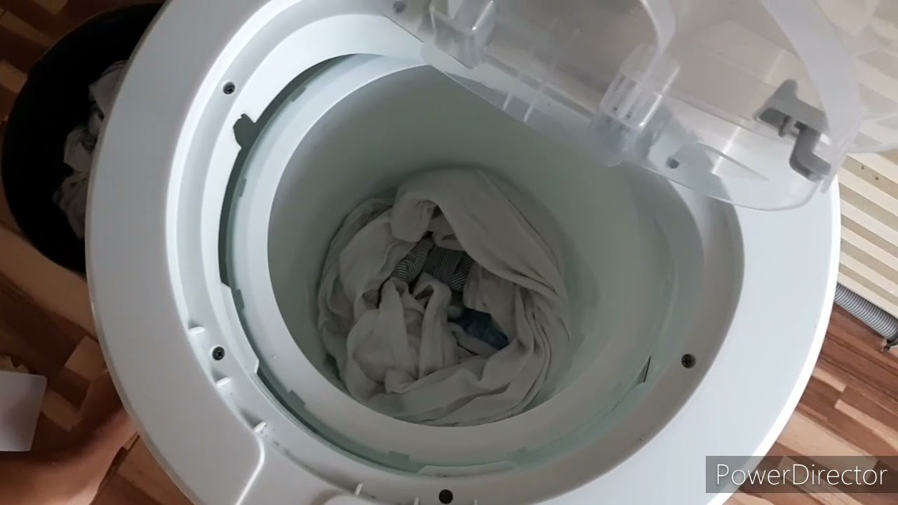 Usando minha Centrífuga de Roupas Mueller Super - 15kg | Cor Branca Suporte para Tênis