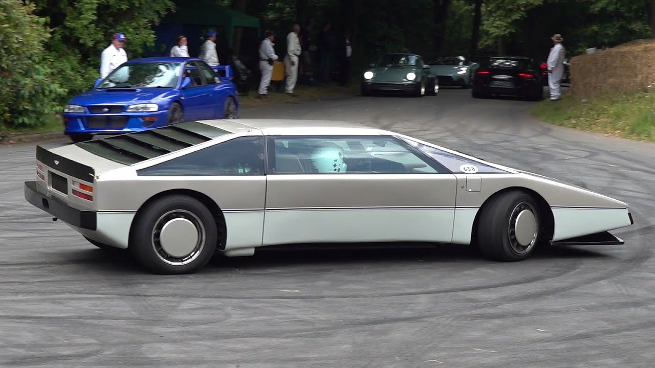 1979 Aston Martin Bulldog - Acceleration Sounds, Bangs & Flames!