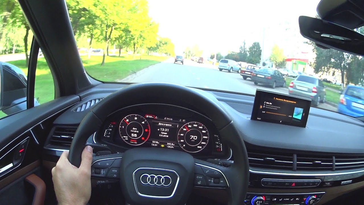2018 Audi Q7 3.0 TDI Quattro Езда по городу.