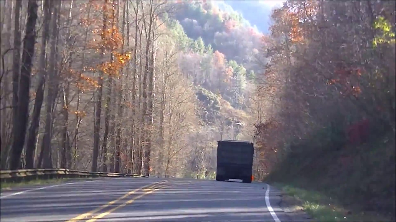 63 / AUTUMN INTO THE MOUNTAINS NOVEMBER 2017.