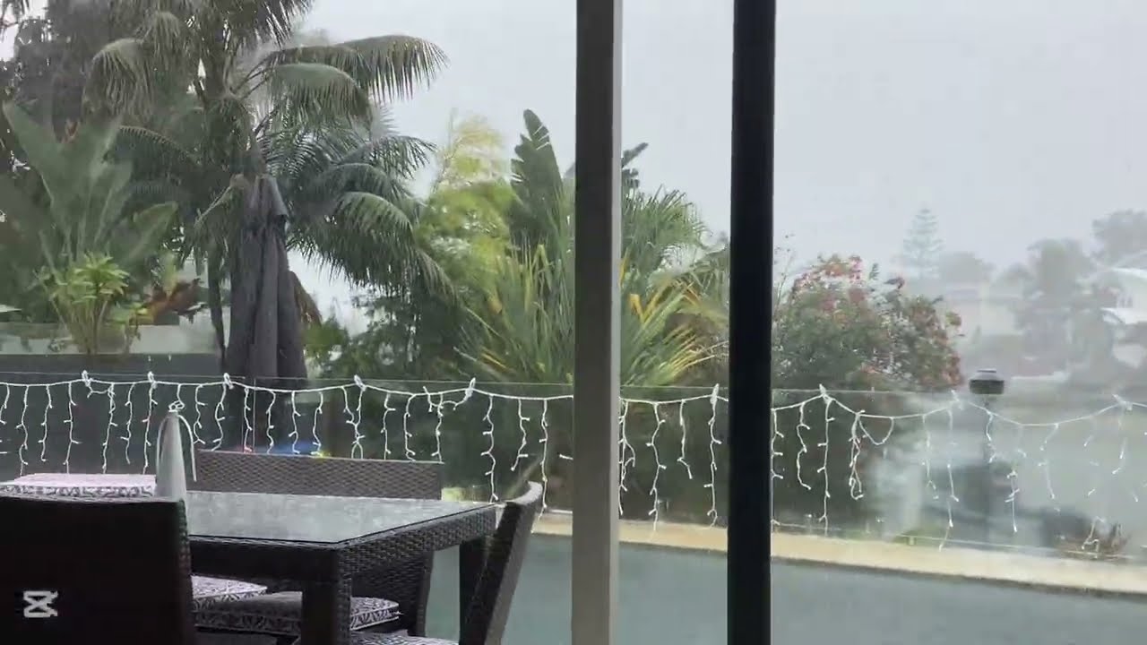 60 - 80 KPH Wind Gusts now!