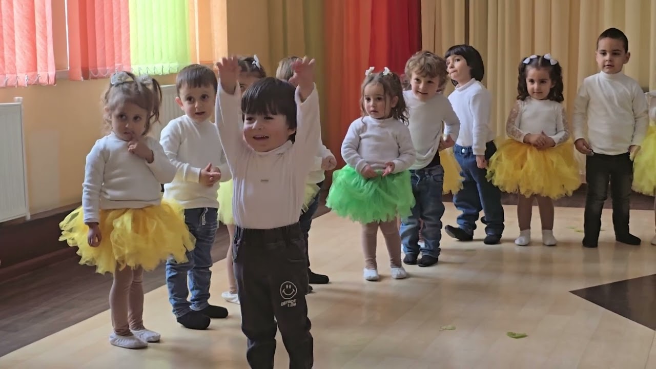 «Աշնանային գույներ» խորագիրը կրող ցերեկույթ կրտսեր 2-րդ «Ա» խմբում 🌦🍁🍃🍂🍀
