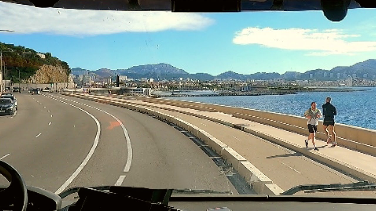 Vous avez demandé la corniche de Marseille , Ne quittez pas !!