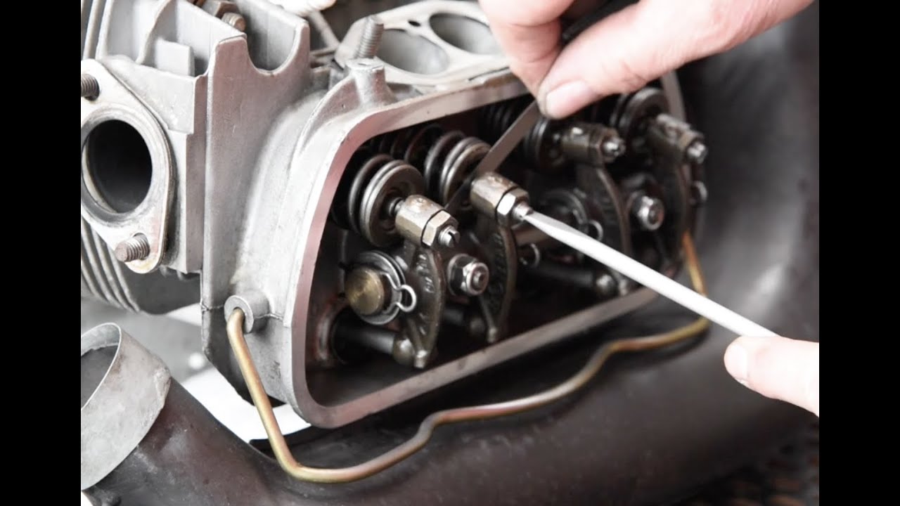Ventilspieleinstellung am VW Käfermotor, Prof. Dr.-Ing. Wilhelm Hannibal