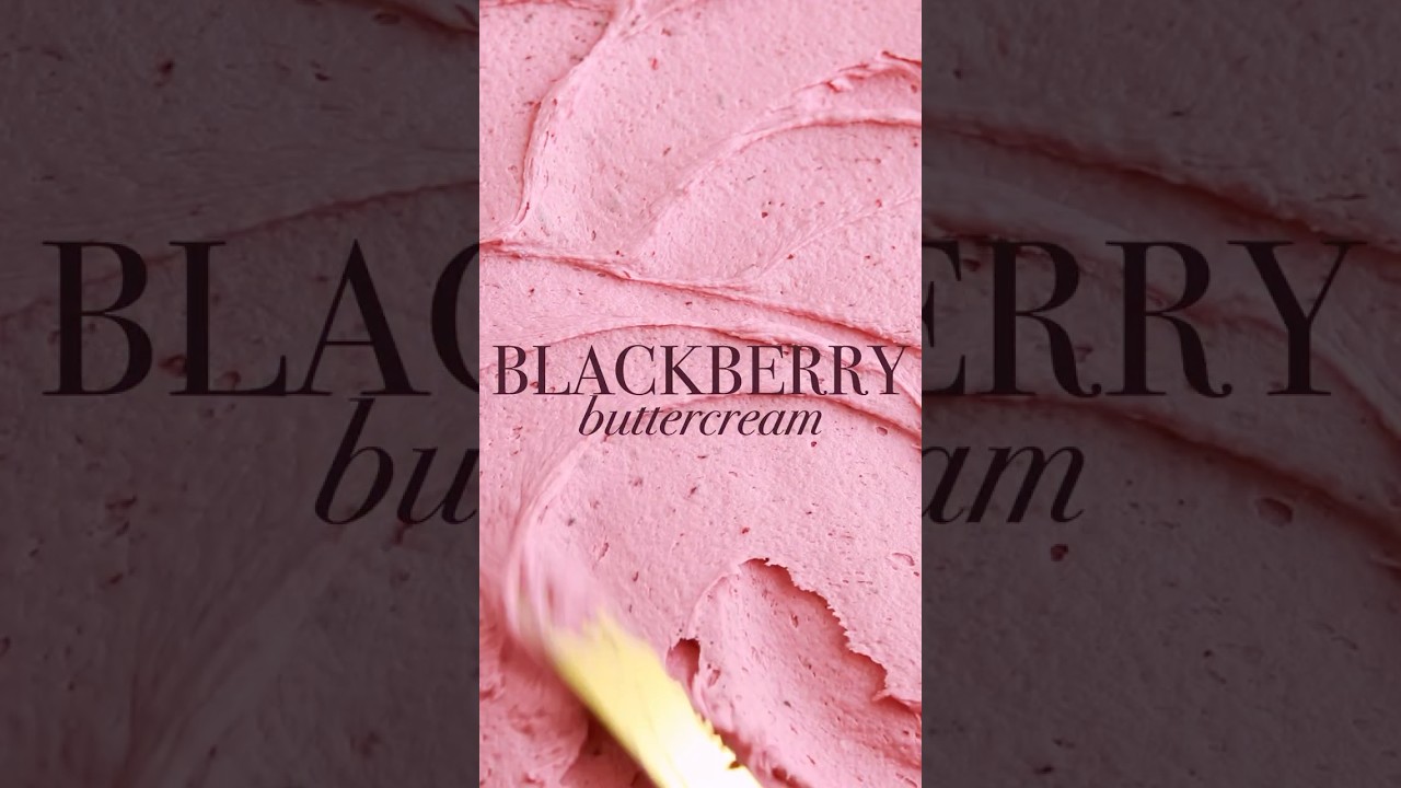 Here&rsquo;s my favorite way to make blackberry buttercream with fresh berries 😍 #buttercream #cakes