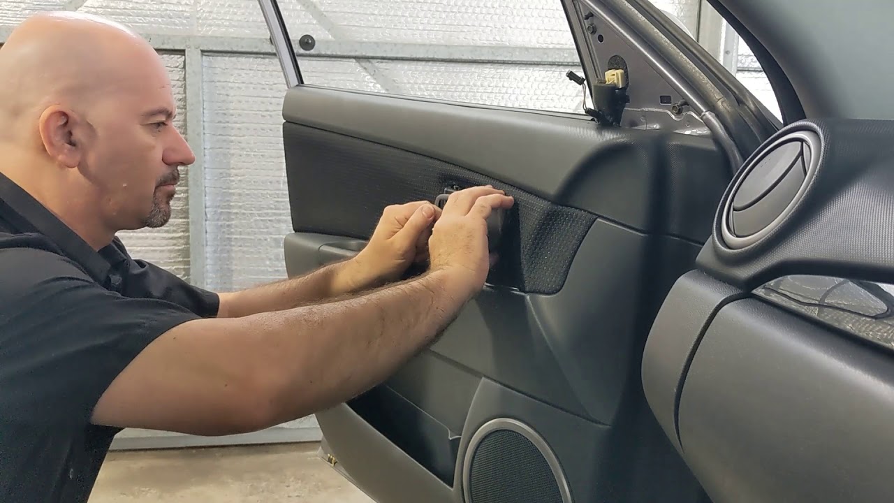 2005 Mazda 3 Front Door Trim Removal