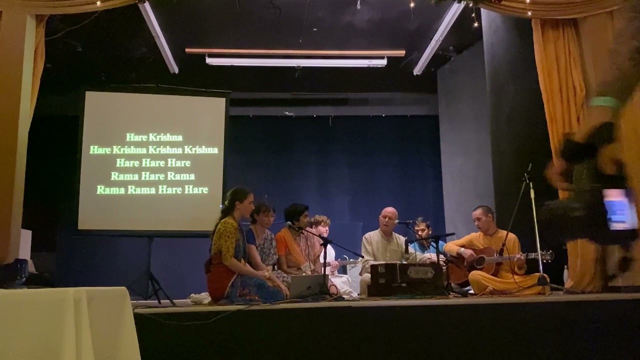 BEAUTIFUL!! Gopinath & Gay Gaura Madhur Svare - Poetic Rendition by HG Kalakantha das - KH retreat