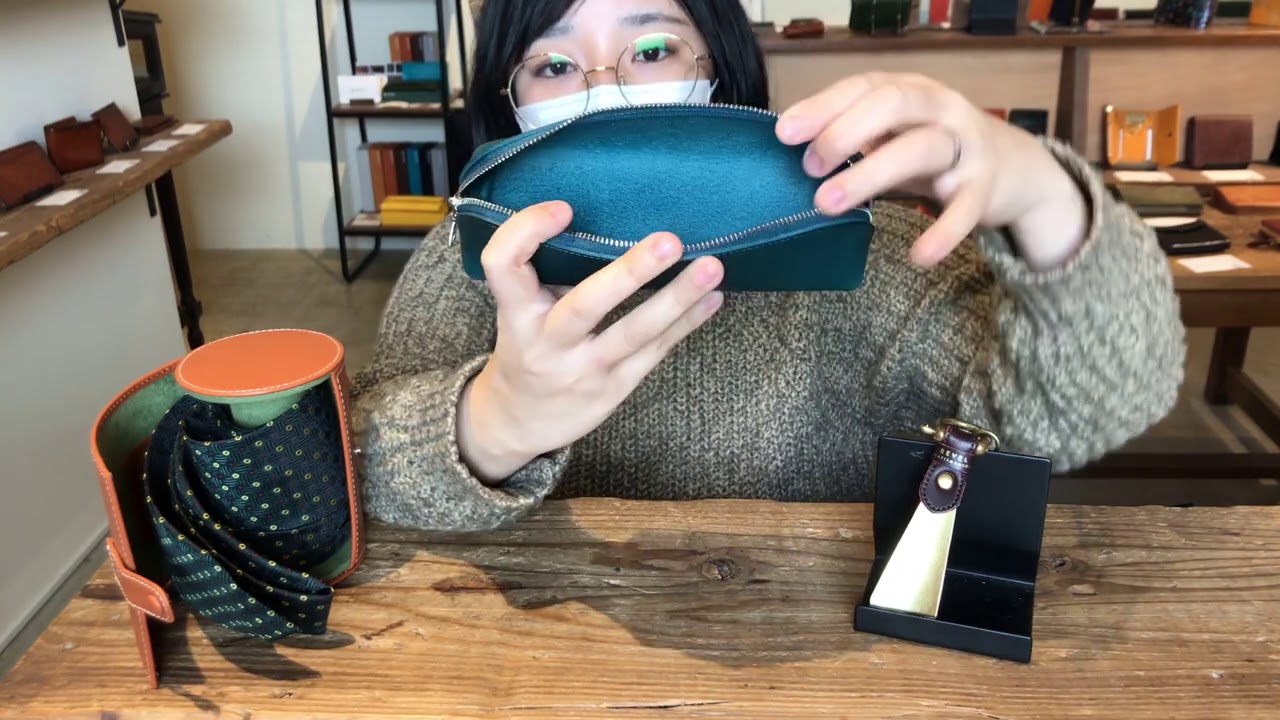 【予算1万円以内】就職祝いにプレゼントしたい革小物3選！