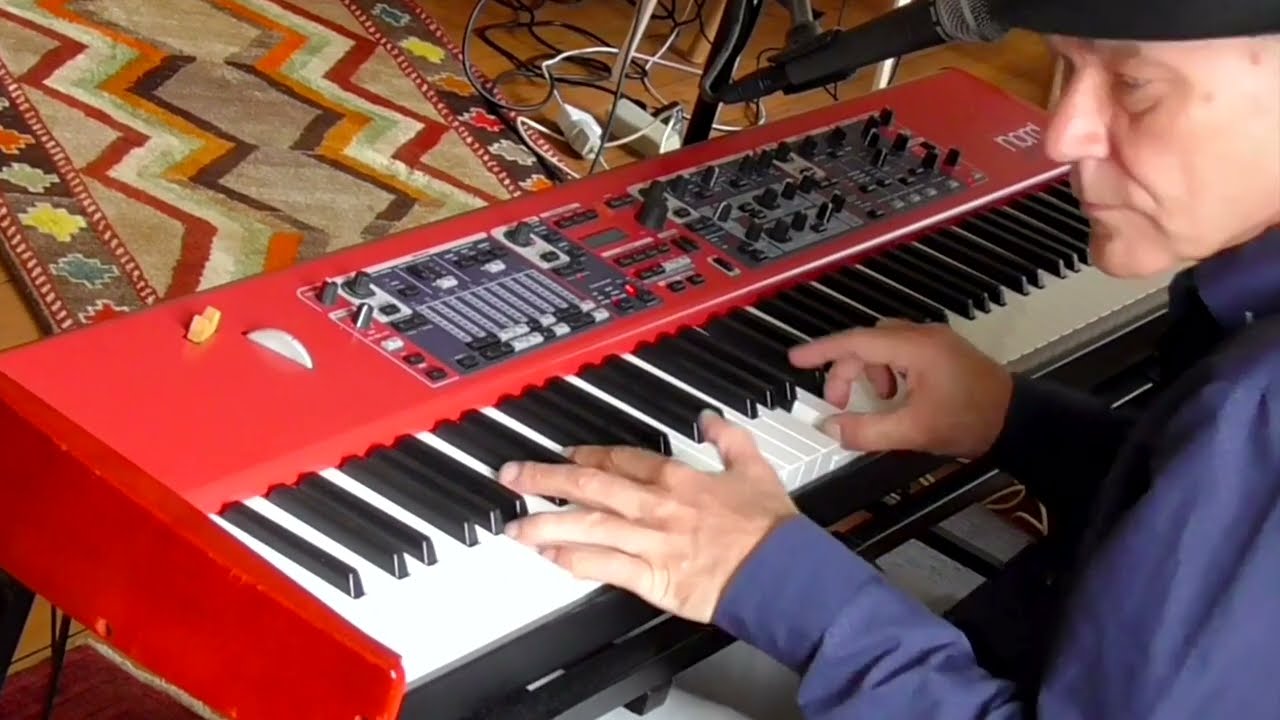Comfortably Numb (Pink Floyd, 1979) Keys+vocal cover in E minor (Peter Carstens, 17.04.2025)