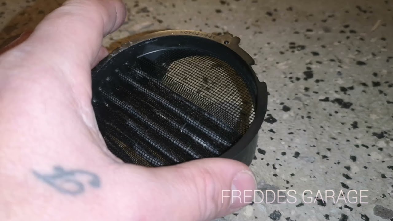 Where to find hybrid filter: TOYOTA AURIS #filter #hybridfiltercleaning #toyotaauris