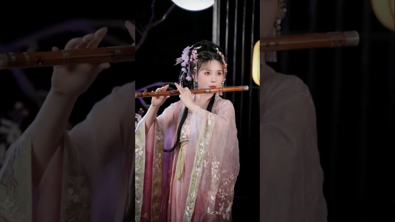 《花妖》笛子演奏，纯音乐，太优美了，听的想流下眼泪...