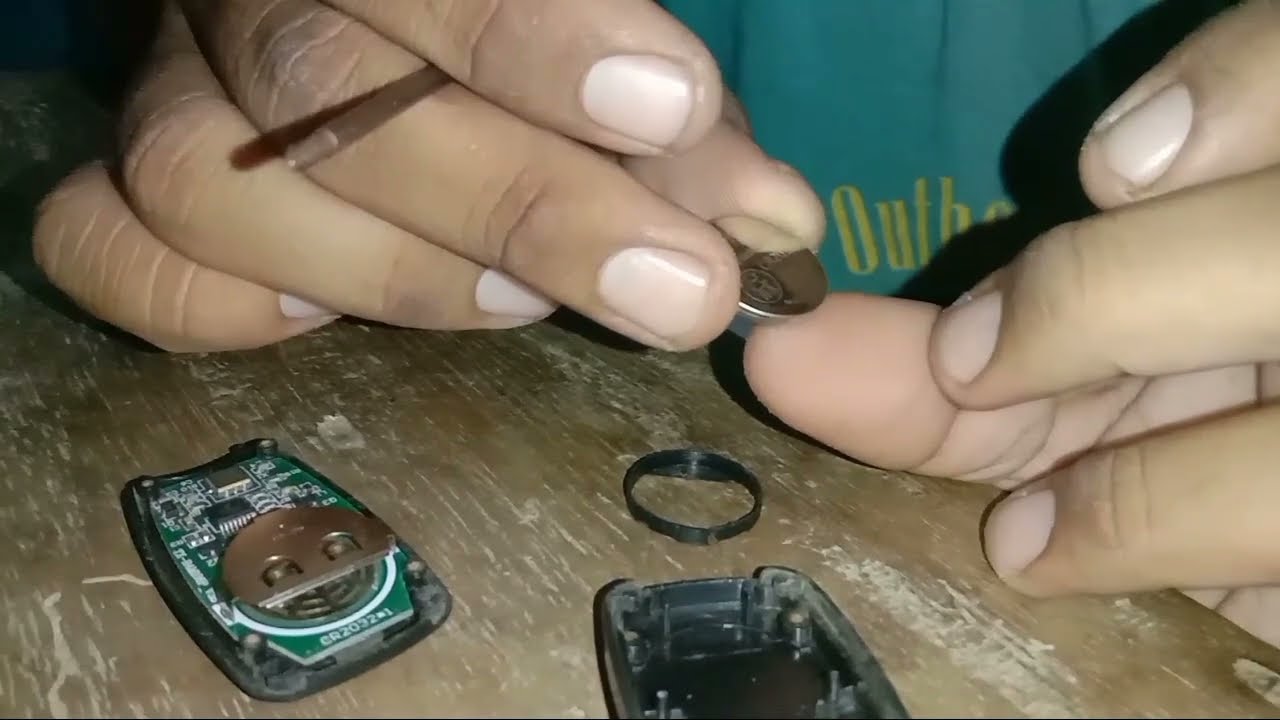 CARA MENGGANTI BATERAI REMOT ALARM MOBIL