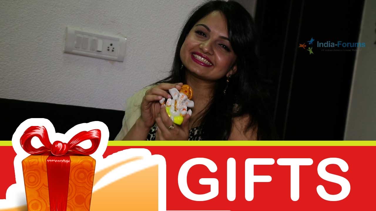 Giaa Manek's Gift Segment - Part 01
