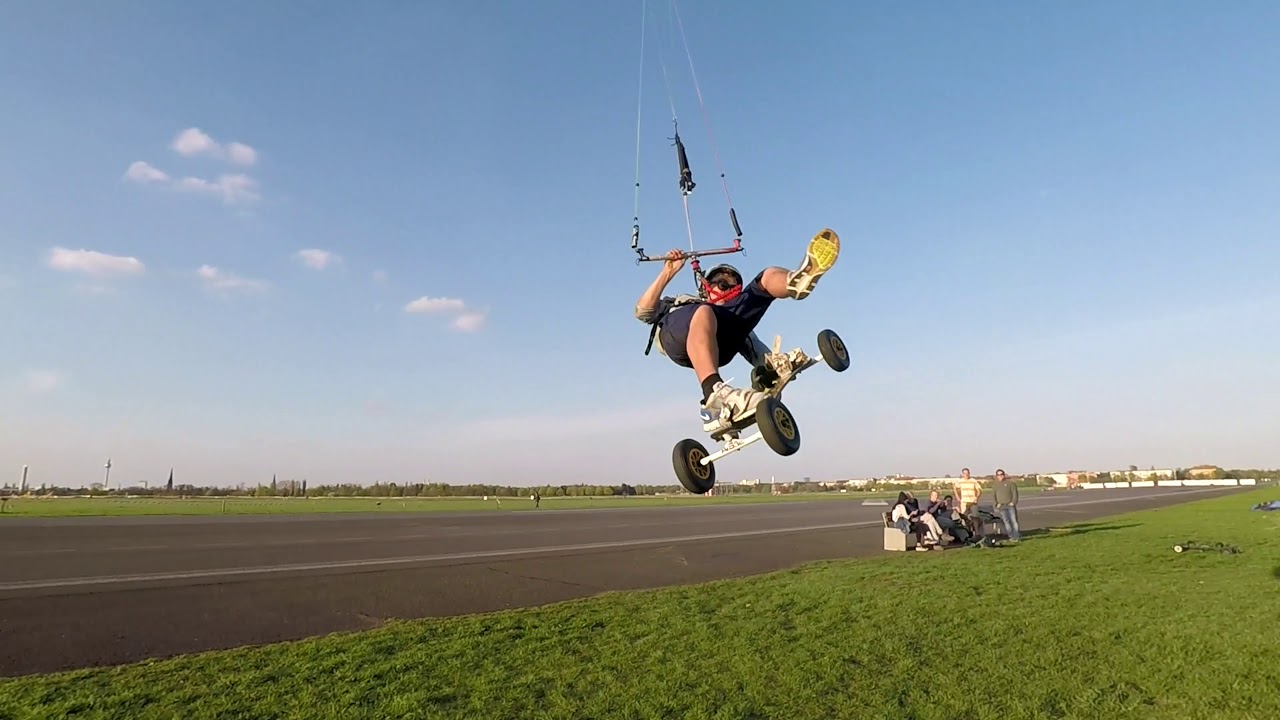 Flysurfer Soul and Sonic FR Kitelandboarding