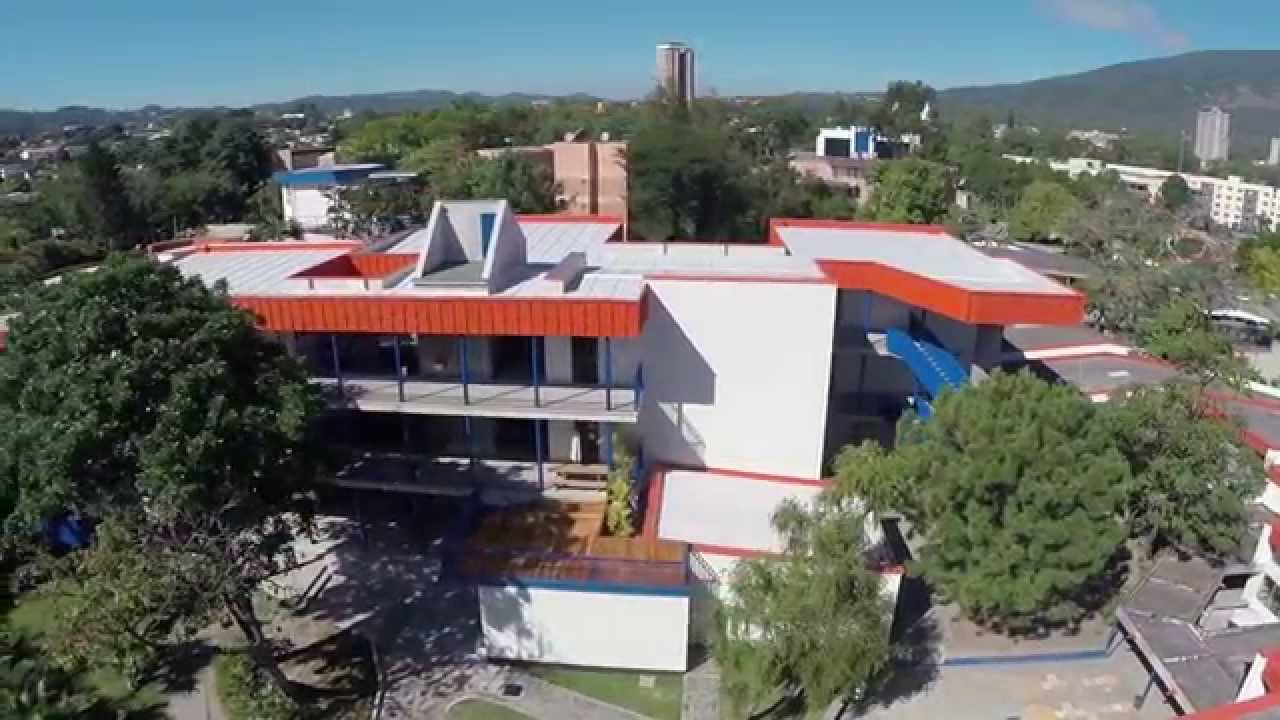 Instalaciones  Escuela Alemana  El  Salvador