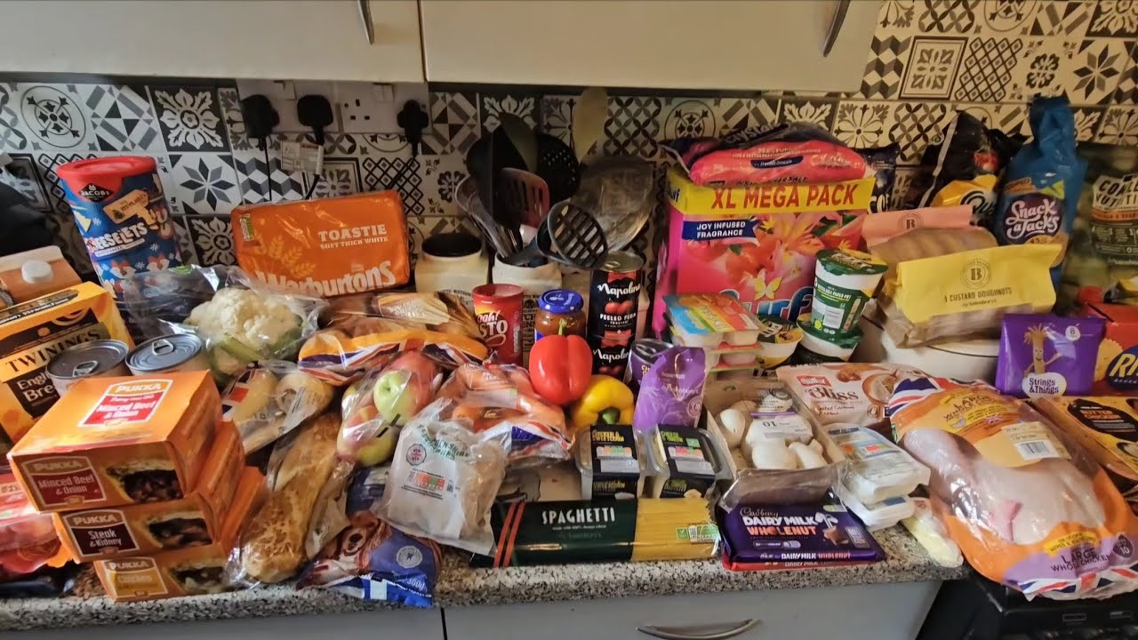 SAINSBURY'S FOOD HAUL - FAMILY OF 3 :) 