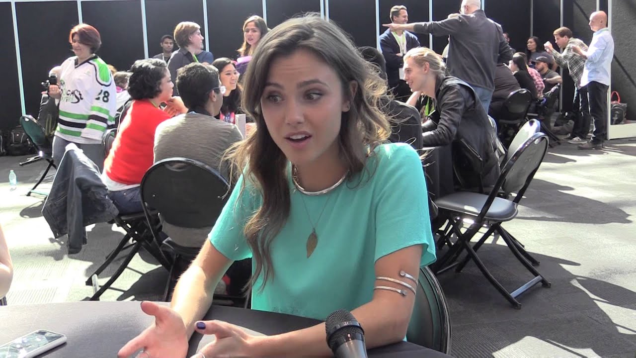 Comic Uno NYCC 2015 Interview with Poppy Drayton from the Shannara Chronicles