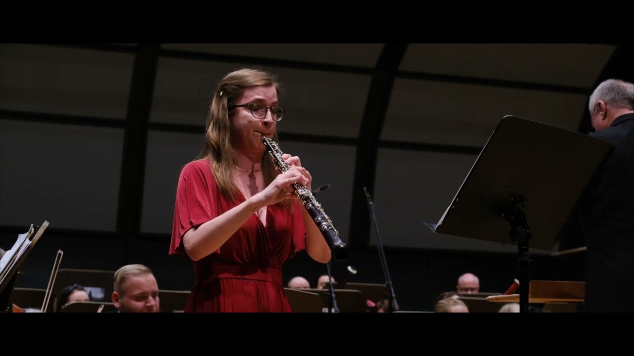 Frigyes Hidas: koncert pro hoboj a orch., 1.věta Allegro - Eliška Lundáková