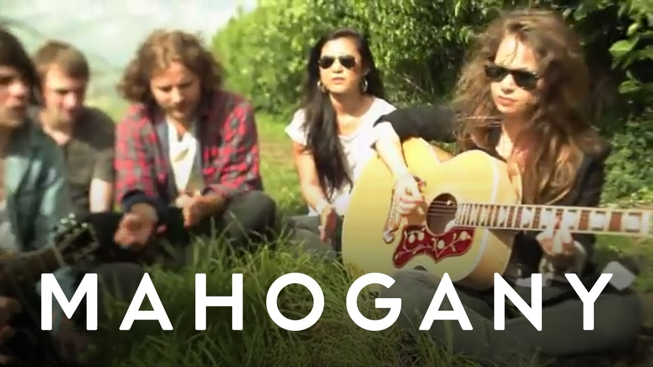 Leah Mason - Toes | Mahogany Session