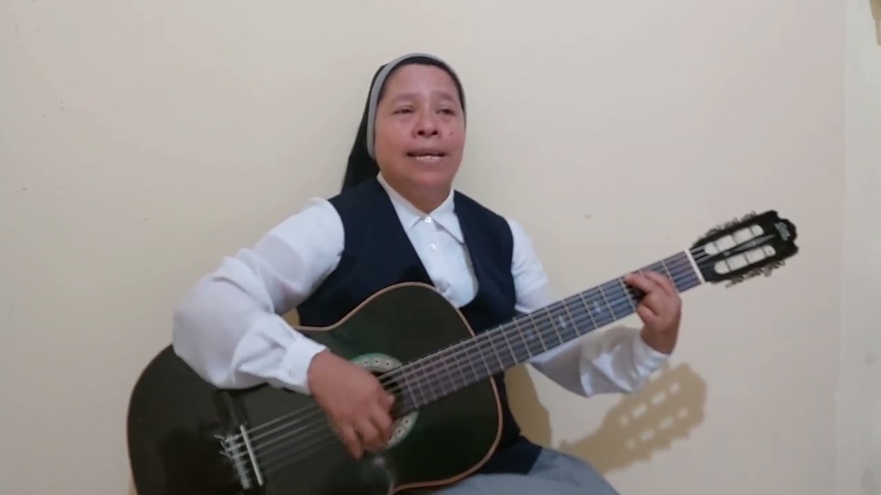 otro Santo hermoso/ Santo, santo, santo es el Señor Dios poderoso