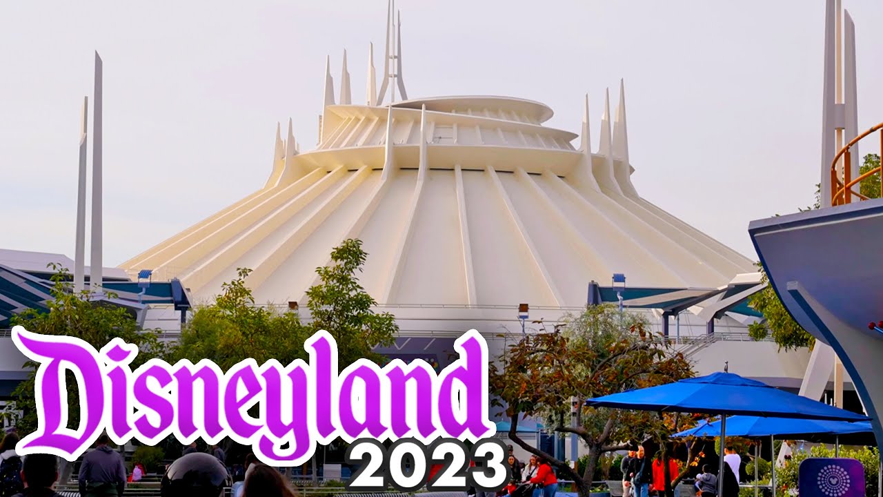 Space Mountain 2023 - Disneyland Rides [4K60 POV]