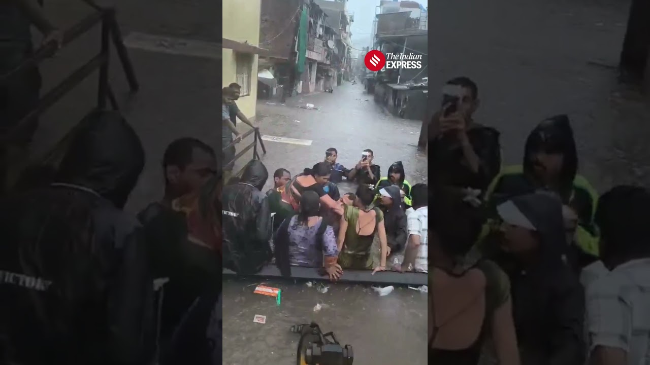 Surat Police Rescue Residents From Waterlogged Areas in Khatodara