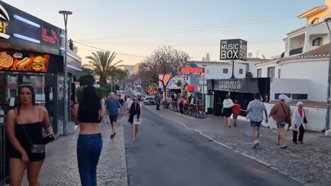 Албуфейра, Португалия - Стрип