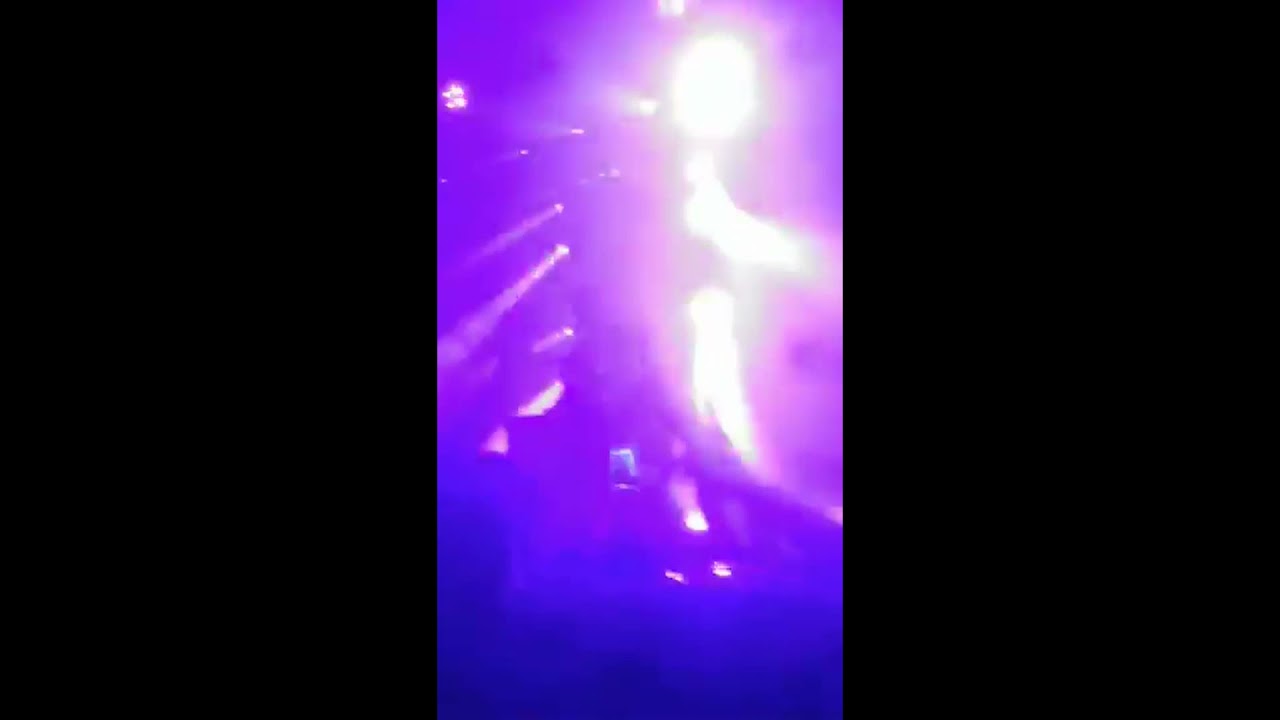 𝔜𝔲𝔫𝔤 𝔩𝔢𝔞𝔫 - 𝔊𝔥𝔬𝔰𝔱𝔱𝔬𝔴𝔫 (slowed)
