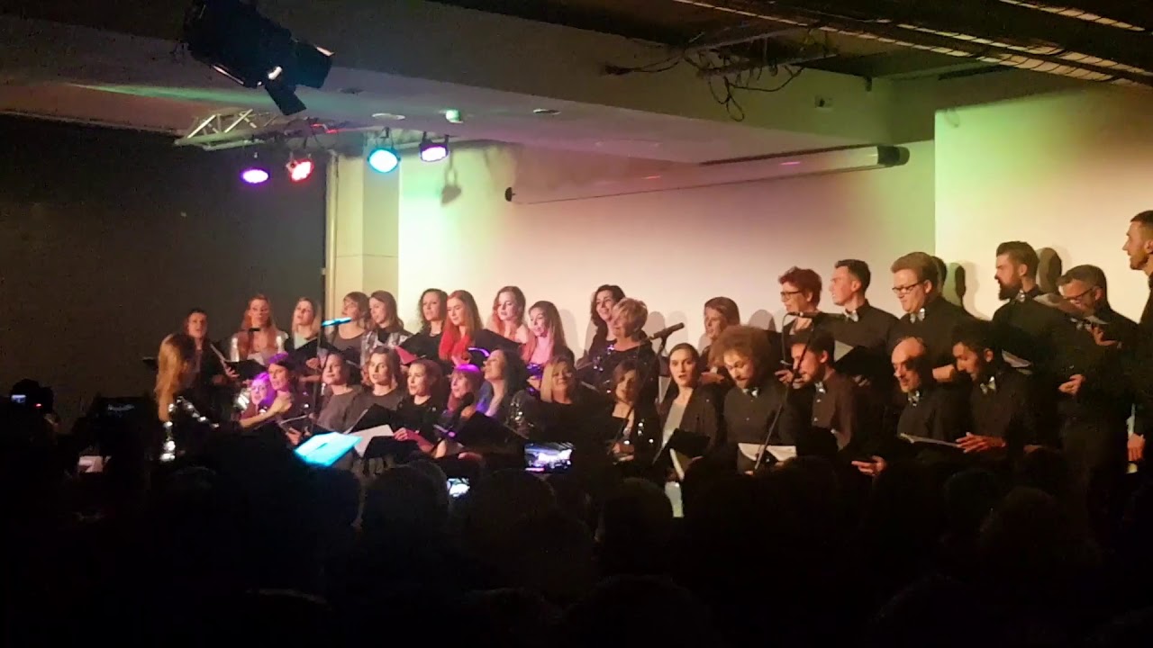 Singin' Warsaw - Na dworze zimno już (Baby it's cold outside cover)