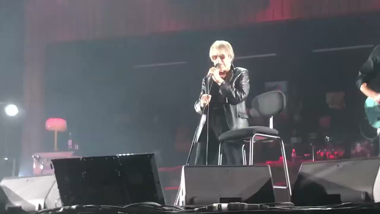 Dutronc & Dutronc - zénith d’Orléans  - « La Fille Du Père Noël »