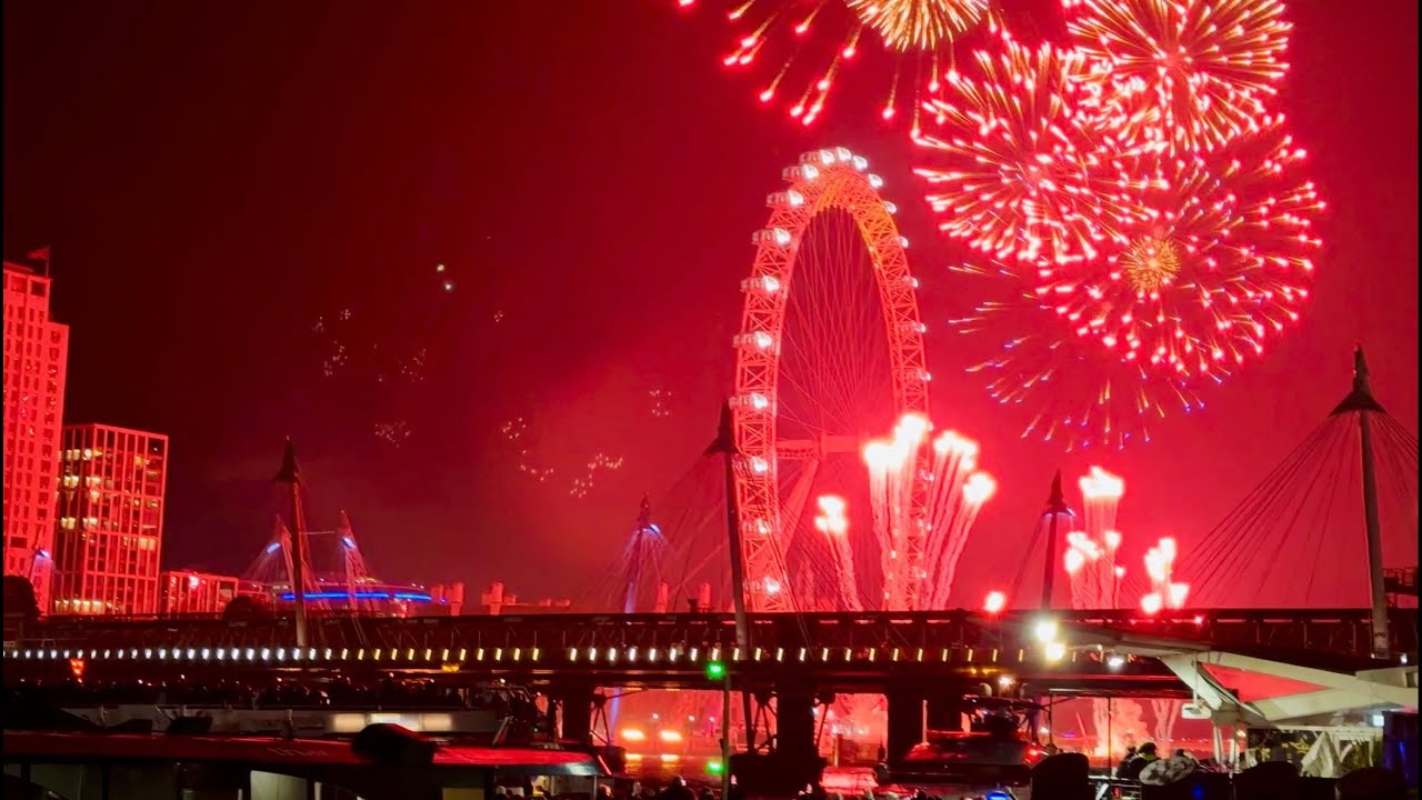 Happy New Year | London Fireworks 2026 | Red Zone gate 4 standing