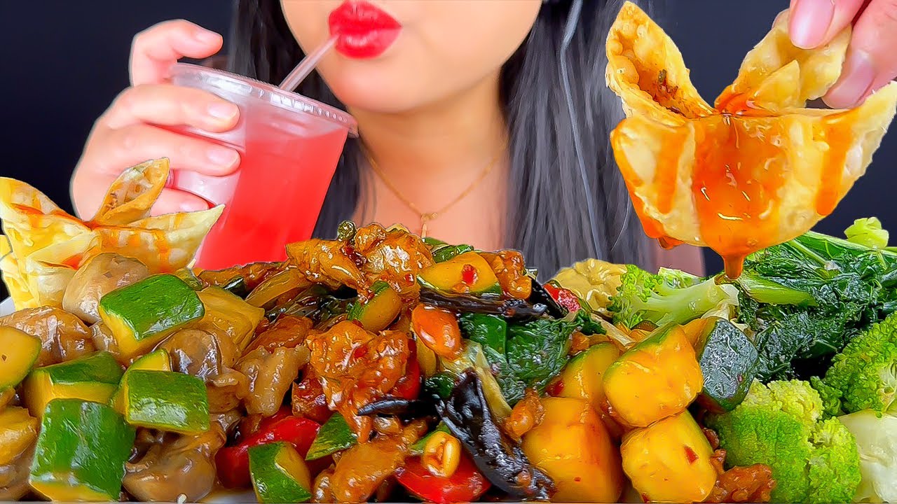PANDA EXPRESS WITH CREAM CHEESE RANGOONS | ASMR | EATING SHOW | EATING SOUNDS | MUKBANG