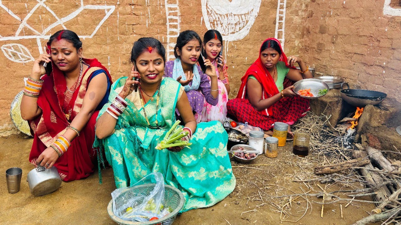 कलयुगी बहुएं, देखिये कैसे मोबाइल पर लगी है और सास खाना बना रही है।|Devar Bhauji Priti Singh Comedy