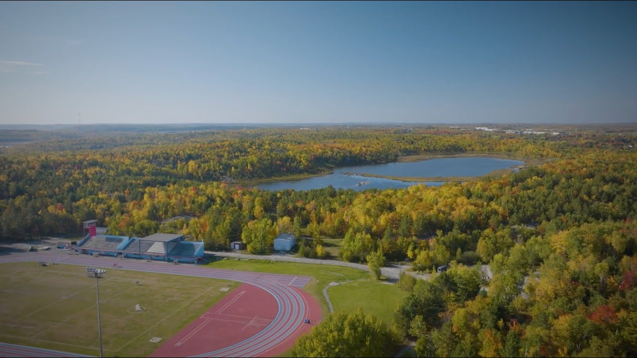 Laurentian University's Campus - Le campus de l’Université Laurentienne