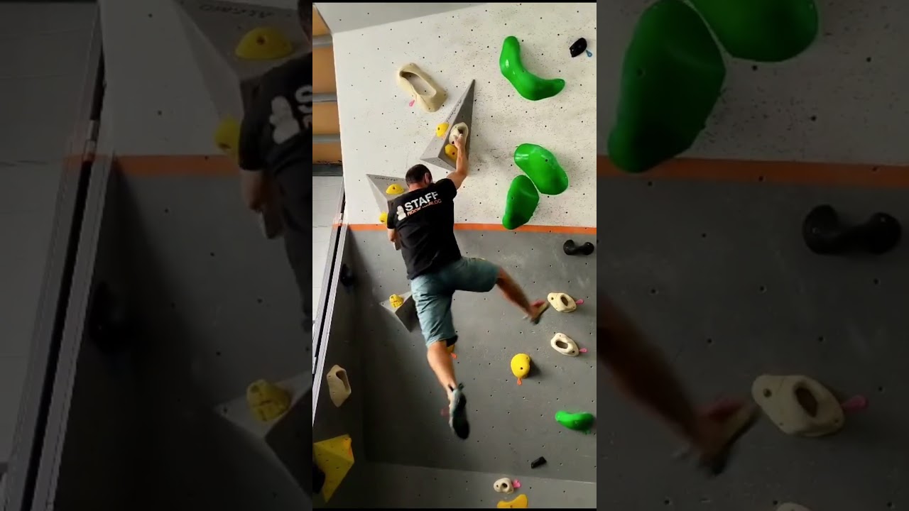 Nivel Rosa ! Al flash ! #rockandbloc #rocodromo #alflash #bouldering #escalada