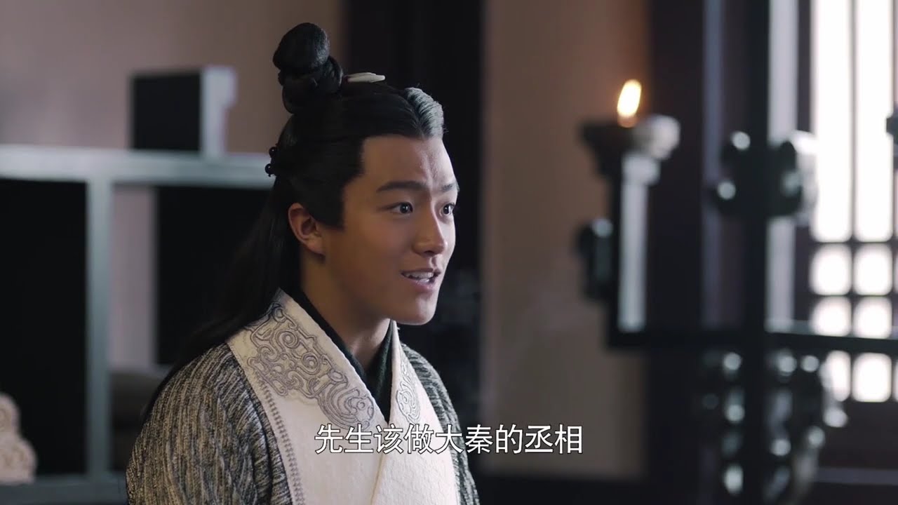 小小秦始皇初入秦宮三句話對答如流！七旬期當場被震懾，秦王竟直接賜下傳國寶劍，暗指傳位