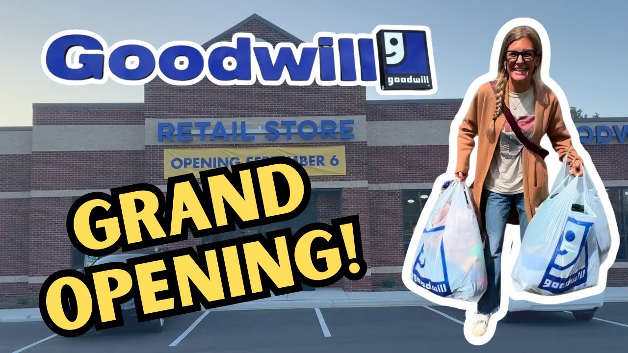 Мы разбили лагерь на торжественном открытии магазина Goodwill! Столько вещей сдали в секонд-хенд ...