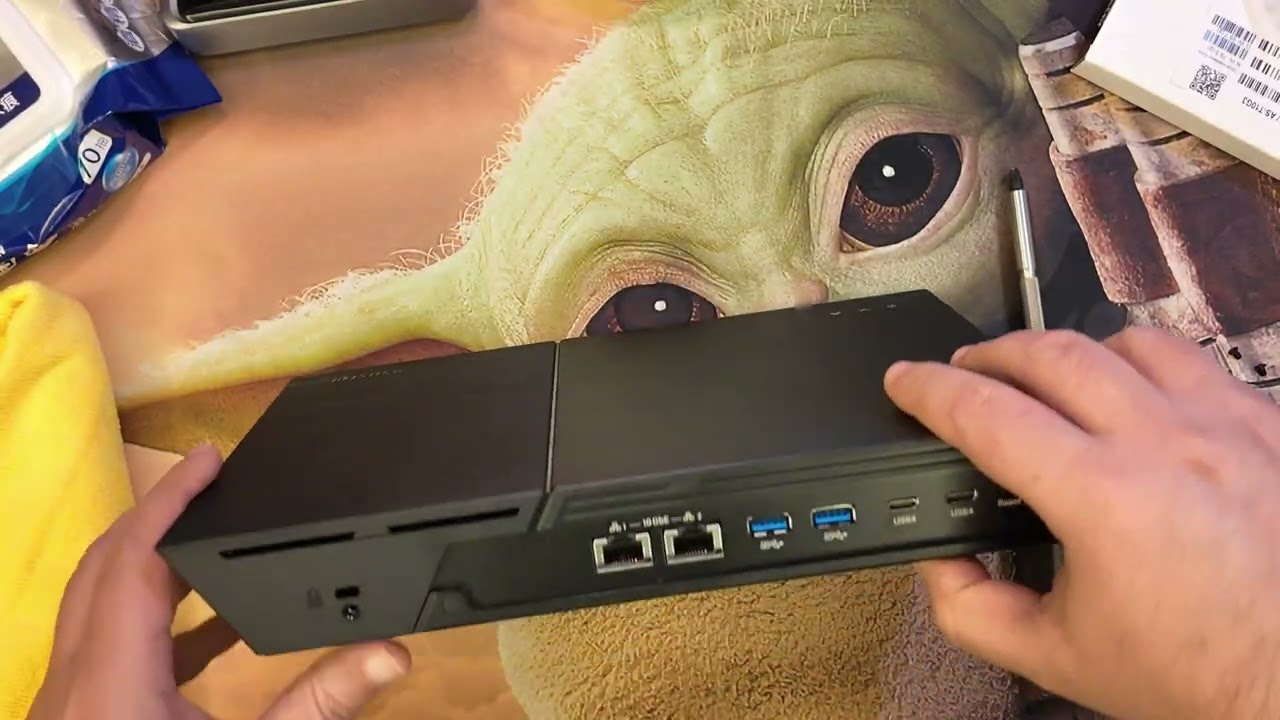 First Look - Asustor Flashtor 12 Pro Gen 2 FS6812X -  Unboxing & Setup