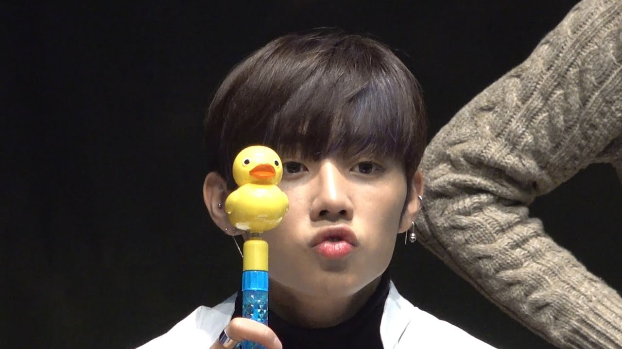 181208 DMC 뮤직 팬싸인회 더보이즈 (THE BOYZ) 선우 (SUNWOO) 직캠