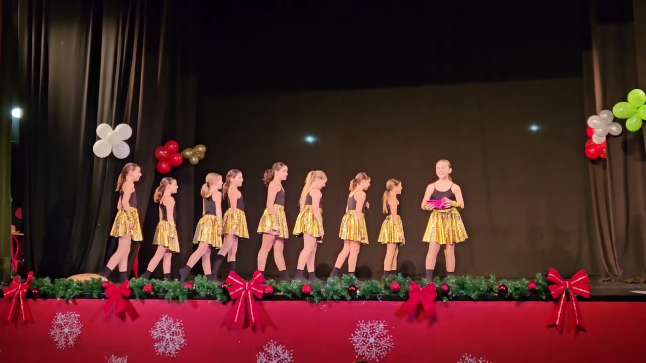 Don't stop me now, Srednja 2, plesni studio Scena, Novogodisnji koncert 25.12.2023