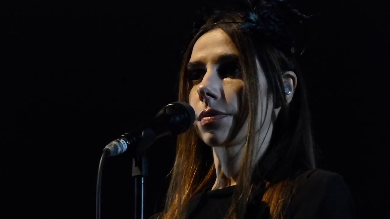 PJ Harvey - Is This Desire? - Paris Zenith 2016