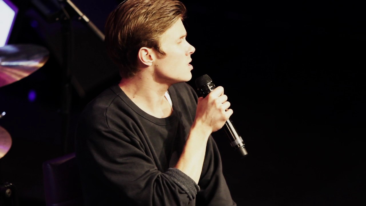 Can't Help Falling In Love - Rob Houchen (live at Nadim Naaman Sides Album Launch)
