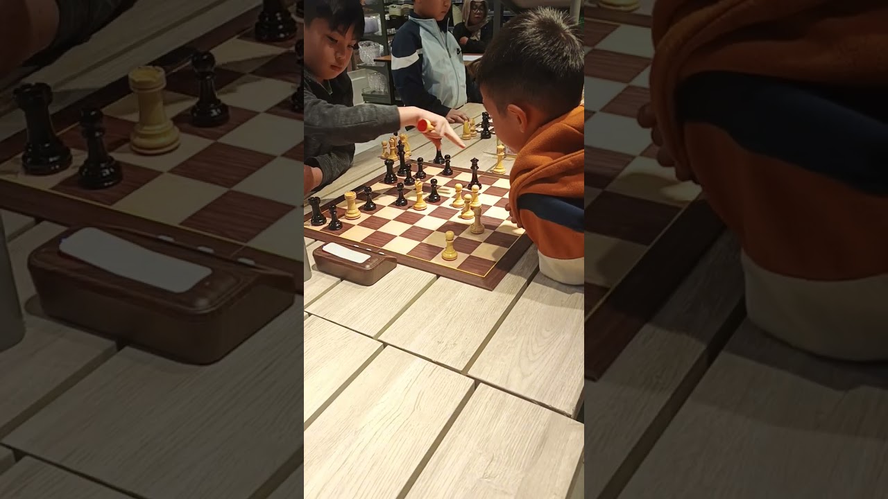 Chess 2 Des 2025 ( L )