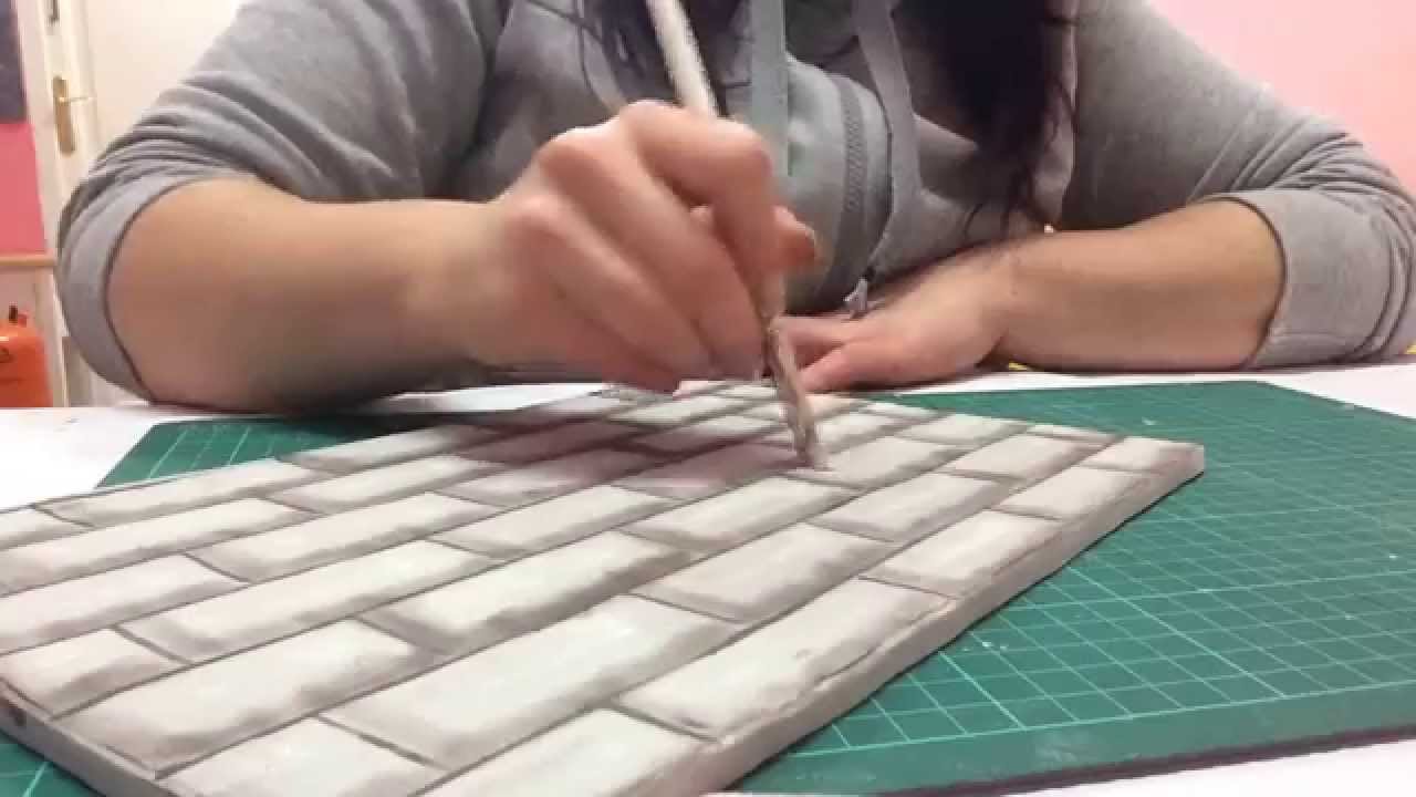 Diy crear bases para fofuchas, imitación ladrillo cemento - El Rincón de Noe