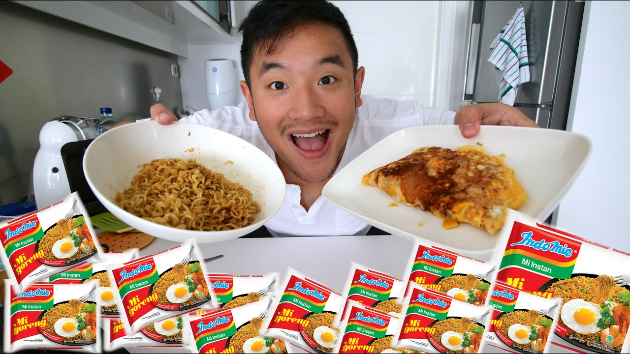 Indomie + Omelette :: Eating Show